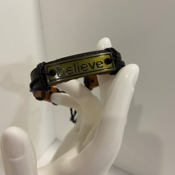 Adjustable Believe Bracelet made of genuine Leather Metal Plate - Picture 3 of 11